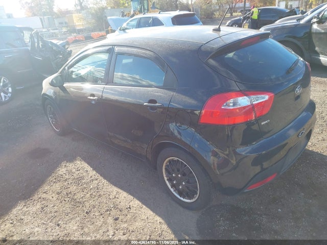2013 KIA RIO KNADN5A31D6194076 Photo 2