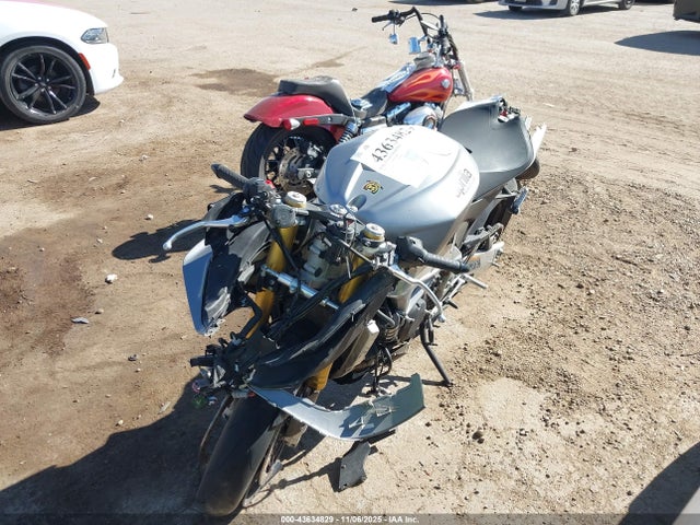 2021 APRILIA RSV4 ZD4KYUA07MS000311 Photo 1