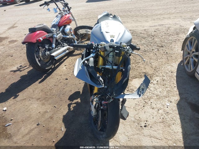 2021 APRILIA RSV4 ZD4KYUA07MS000311 Photo 4