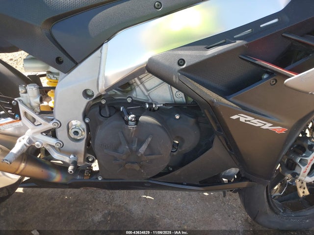 2021 APRILIA RSV4 ZD4KYUA07MS000311 Photo 7