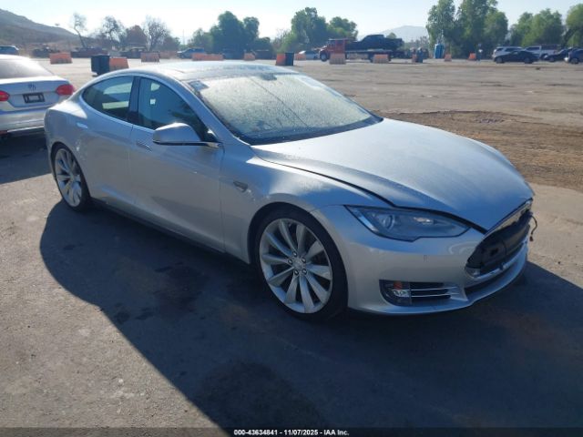 2013 TESLA MODEL S 5YJSA1DP6DFP20977