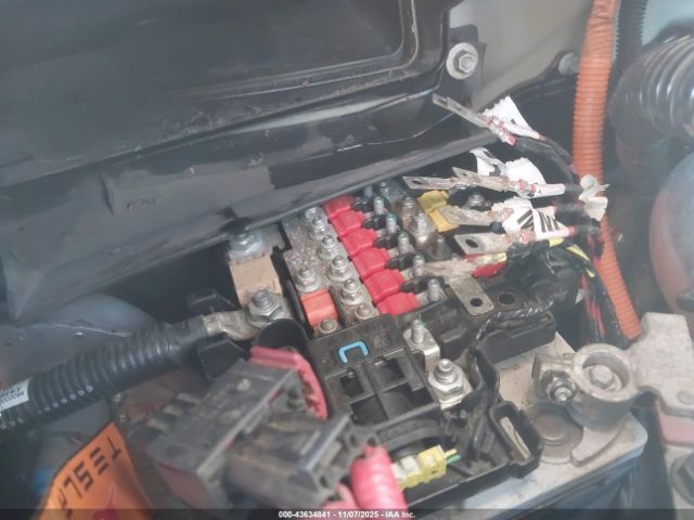 2013 TESLA MODEL S 5YJSA1DP6DFP20977 Photo 5