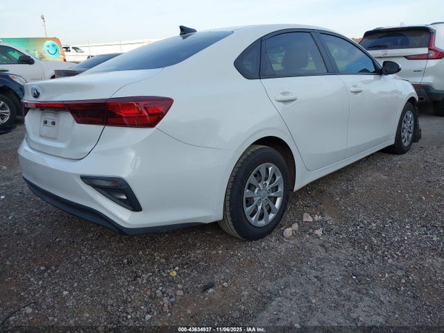 Aukcja sprzedaży 2021 Kia Forte Fe, vin: 3KPF24AD8ME275948, numer aukcji: 43634937