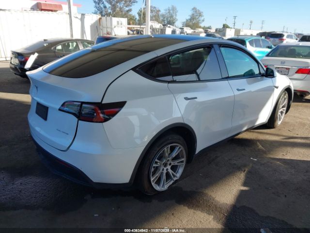 2023 TESLA MODEL Y 7SAYGDEE4PF620004 Photo 3