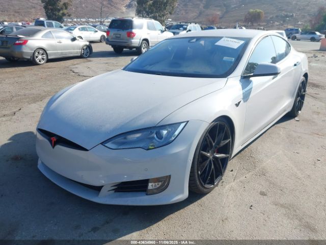 2015 TESLA MODEL S 5YJSA1H13FFP78487 Photo 1