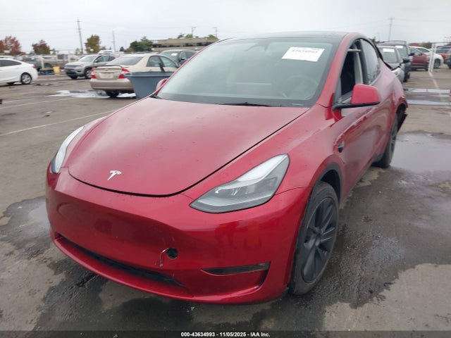2024 TESLA MODEL Y 7SAYGAEE0RF149440 Photo 1