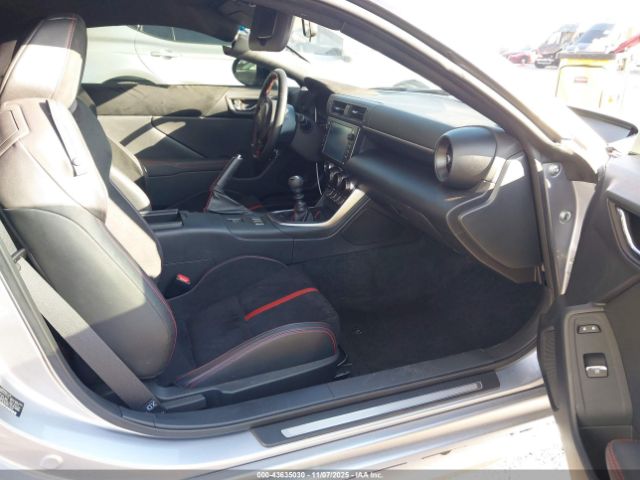 2022 SUBARU BRZ JF1ZDBE18N9703315 Photo 4