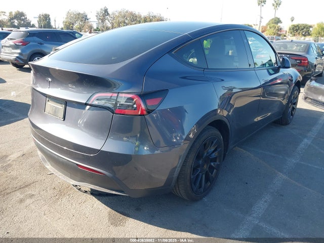 2023 TESLA MODEL Y 7SAYGDED8PF966998 Photo 3