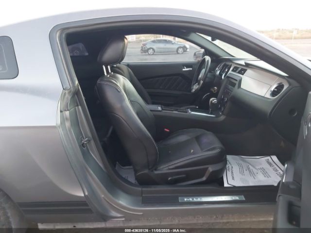 2011 FORD MUSTANG 1ZVBP8AM1B5163375 Photo 4