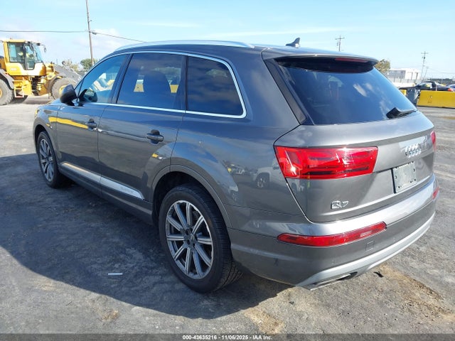 2019 AUDI Q7 WA1AAAF79KD003612 Photo 2