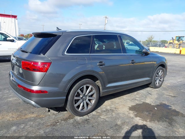 2019 AUDI Q7 WA1AAAF79KD003612 Photo 3
