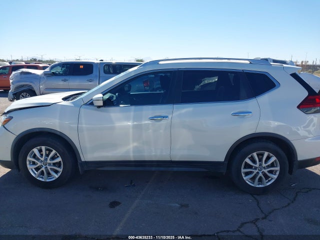 Nissan ROGUE SV 2017 JN8AT2MT3HW401017 Image 14