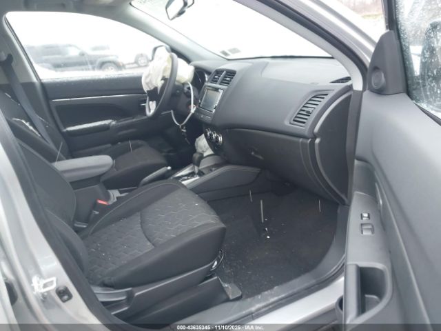 2025 MITSUBISHI OUTLANDER SPORT JA4ARUAU5SU011696 Photo 4