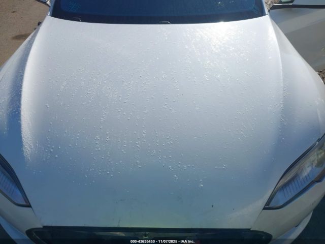 2014 TESLA MODEL S 5YJSA1S16EFP52215 Photo 9