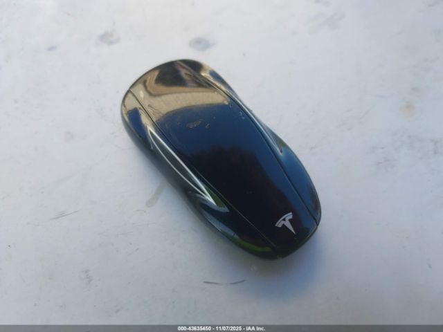 2014 TESLA MODEL S 5YJSA1S16EFP52215 Photo 10