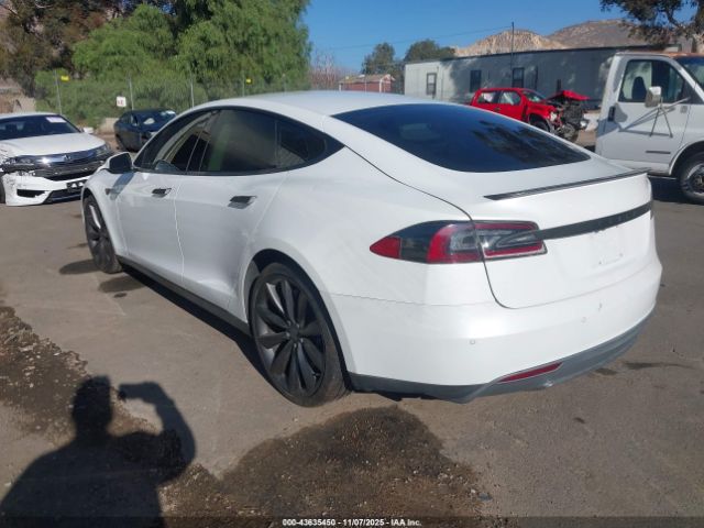 2014 TESLA MODEL S 5YJSA1S16EFP52215 Photo 2