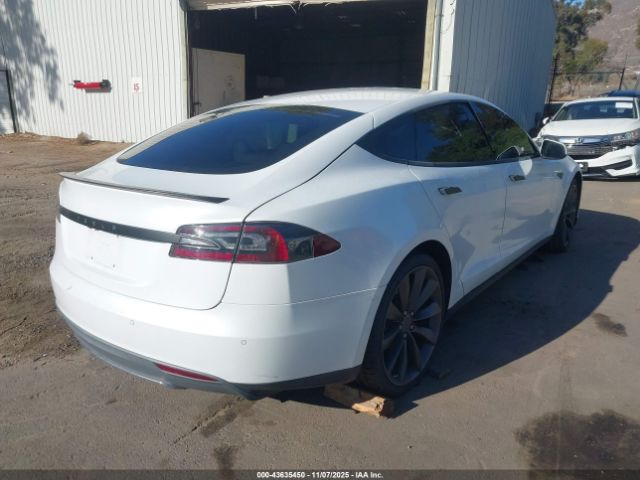 2014 TESLA MODEL S 5YJSA1S16EFP52215 Photo 3