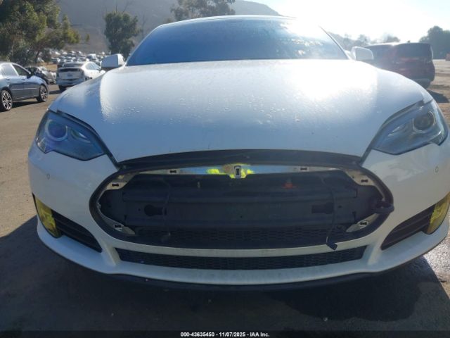 2014 TESLA MODEL S 5YJSA1S16EFP52215 Photo 5