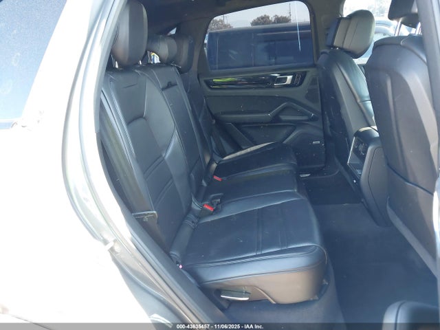 2021 PORSCHE CAYENNE WP1AA2AYXMDA07780 Photo 7