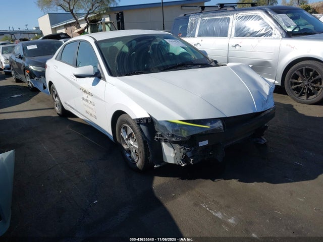 Hyundai ELANTRA SE 2022 5NPLL4AG2NH053235 Image 13