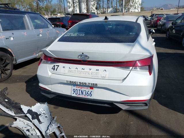 Hyundai ELANTRA SE 2022 5NPLL4AG2NH053235 Image 17