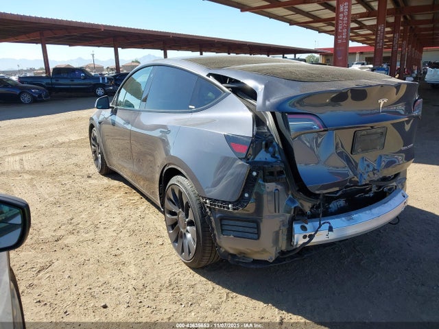 7SAYGDEF7NF347890 Tesla Model Y Performance Dual Motor All-wheel Drive
