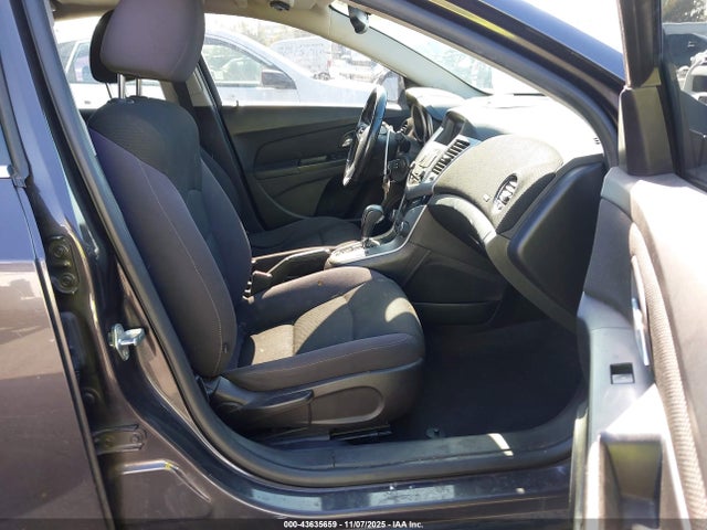 1G1PC5SB8E7216283 Chevrolet Cruze 1lt Auto