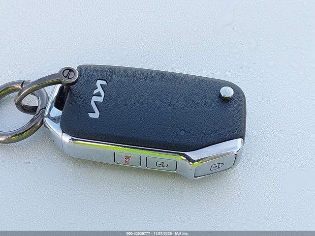 KNDJ23AU6R7240353 KIA SOUL LX