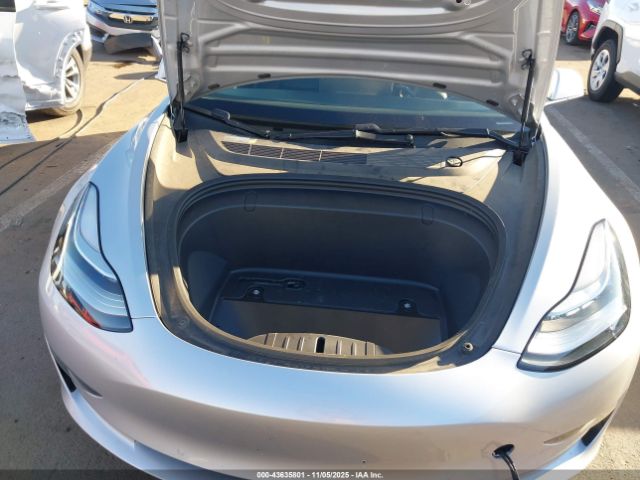 2018 TESLA MODEL 3 5YJ3E1EA7JF038401 Photo 9