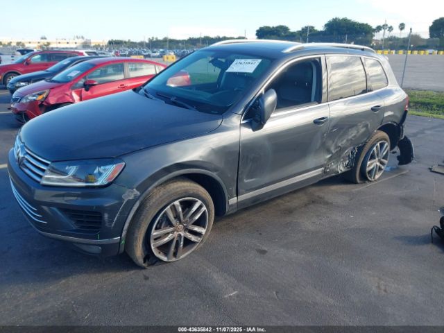 2015 VOLKSWAGEN TOUAREG WVGEF9BP6FD006658 Photo 1