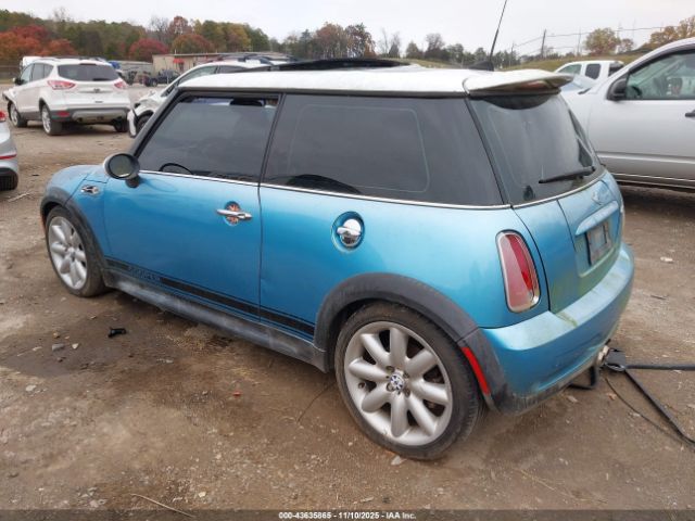 2005 MINI COOPER S WMWRE33585TG97490 Photo 2
