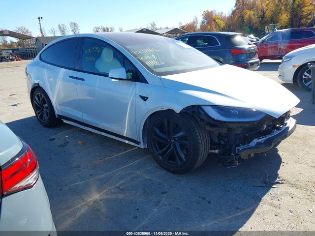 2026 TESLA MODEL X 7SAXCDE51TF475103