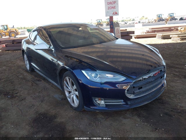 2014 TESLA MODEL S 5YJSA1S13EFP30382 Photo 0