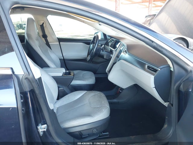 2014 TESLA MODEL S 5YJSA1S13EFP30382 Photo 4