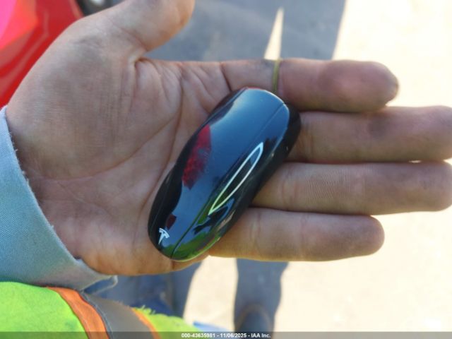 2015 TESLA MODEL S 5YJSA1H28FFP69387 Photo 10