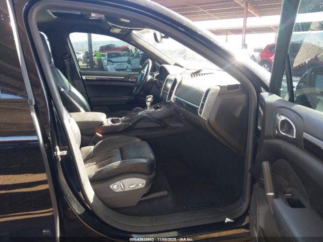 2014 PORSCHE CAYENNE WP1AA2A2XELA02324 Photo 4