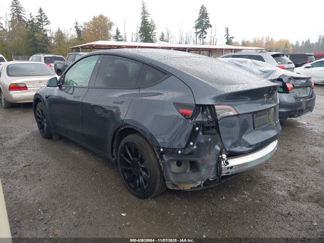 2023 TESLA MODEL Y 7SAYGAEE5PF760464 Photo 2