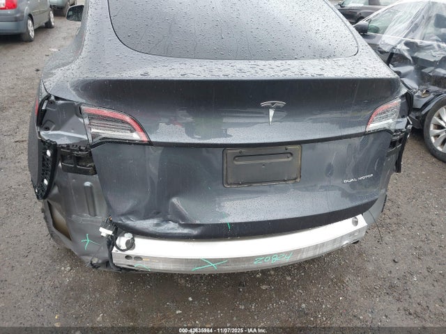 2023 TESLA MODEL Y 7SAYGAEE5PF760464 Photo 5