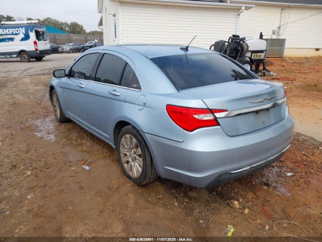 2014 CHRYSLER 200 1C3CCBAB4EN143189 Photo 2