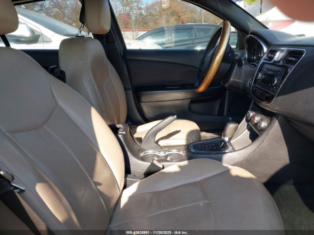 2014 CHRYSLER 200 1C3CCBAB4EN143189 Photo 4