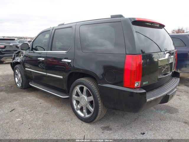 2012 CADILLAC ESCALADE 1GYS4BEF3CR132055 Photo 2