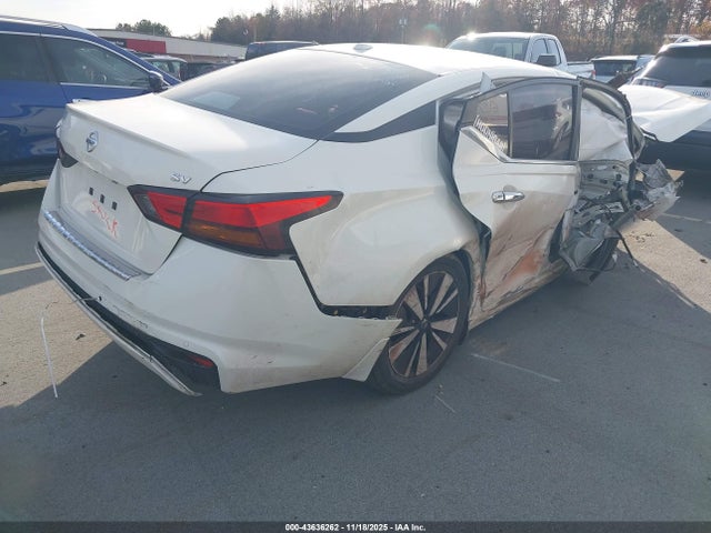 43636262 :رقم المزاد ، 1N4BL4DV7NN351632 vin ، 2022 Nissan Altima Sv Fwd مزاد بيع