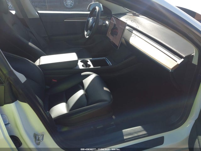 5YJ3E1EB1NF172979 Tesla Model 3 Long Range Dual Motor All-wheel Drive