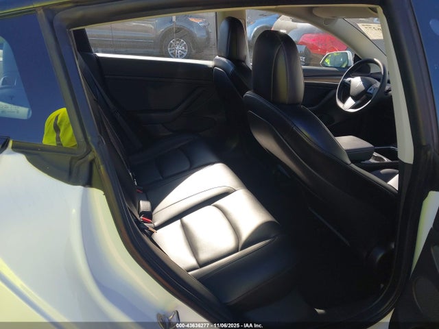 5YJ3E1EB1NF172979 Tesla Model 3 Long Range Dual Motor All-wheel Drive
