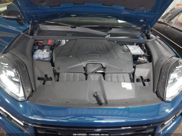 2024 PORSCHE CAYENNE WP1AA2AY1RDA02233 Photo 9