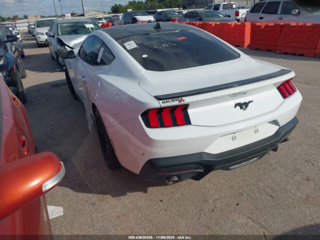 2024 FORD MUSTANG 1FA6P8TH3R5106311 Photo 2