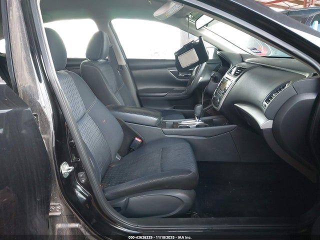 1N4AL3APXHN365329 Nissan Altima 2.5 S