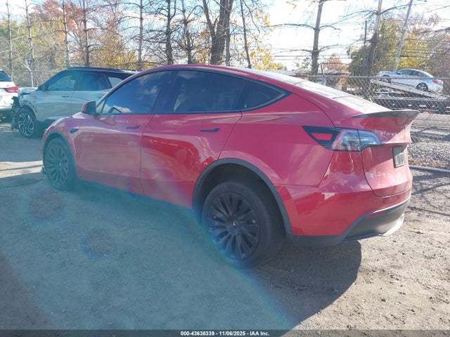2023 TESLA MODEL Y 7SAYGDEE4PF841893 Photo 2