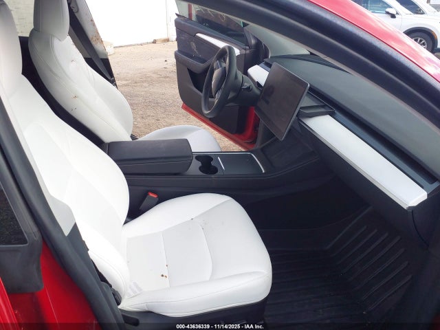 2023 TESLA MODEL Y 7SAYGDEE4PF841893 Photo 4