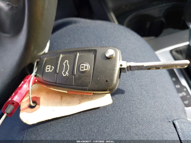2016 AUDI A3 WAUB8GFF9G1020948 Photo 10